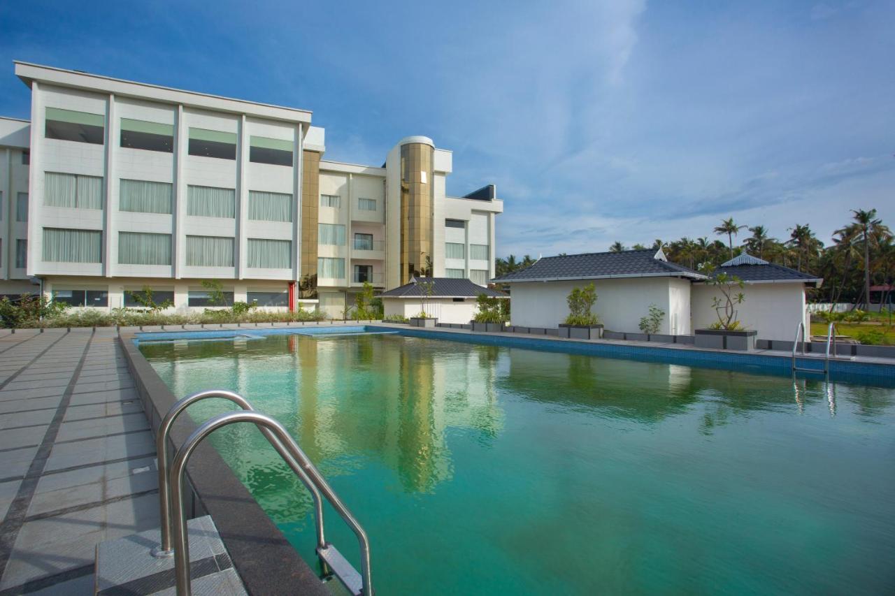 Blue Serene Resort Guruvāyūr Exteriör bild
